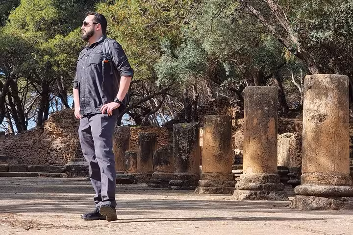tourist in tipaza